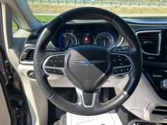 Used 2020 Chrysler Pacifica 4d Wagon Touring L at Clutts Auto Sales near Hazard, KY