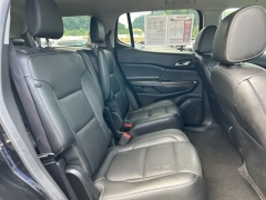 Used 2019 GMC Acadia 4d SUV AWD SLT-1 at Clutts Auto Sales near Hazard, KY