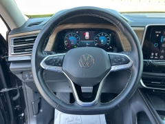 Used 2024 Volkswagen Atlas 2.0T SE w/Technology 4MOTION at Clutts Auto Sales near Hazard, KY