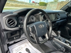 Used 2019  Toyota Tacoma 4WD Access Cab TRD Off-Road at Clutts Auto Sales near Hazard, KY