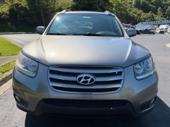 Used 2012  Hyundai Santa Fe 4d SUV FWD SE at Clutts Auto Sales near Hazard&comma; KY