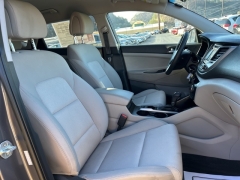 Used 2017  Hyundai Tucson 4d SUV AWD SE Popular at Clutts Auto Sales near Hazard, KY