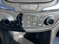 Used 2022 Chevrolet Equinox AWD 4dr LT w/1LT at Clutts Auto Sales near Hazard, KY