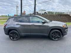 Used 2020 Jeep Compass 4d SUV 4WD Latitude Altitude at Clutts Auto Sales near Hazard, KY