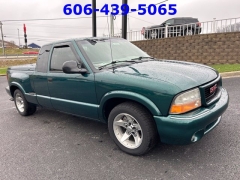 Used 1998  GMC Sonoma Pickup 2WD Ext Cab SLS at Clutts Auto Sales near Hazard&comma; KY