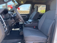 Used 2022  Ram 1500 Classic 4WD Warlock Crew Cab 5'7" Box at Clutts Auto Sales near Hazard&comma; KY