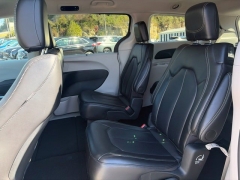 Used 2024  Chrysler Pacifica Touring L FWD at Clutts Auto Sales near Hazard&comma; KY