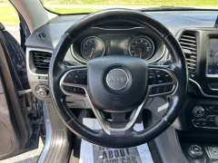 Used 2020 Jeep Cherokee 4d SUV 4WD Latitude North 3.2L at Clutts Auto Sales near Hazard, KY