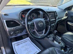 Used 2019  Jeep Cherokee 4d SUV 4WD Limited 2&period;0L Turbo at Clutts Auto Sales near Hazard&comma; KY