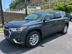 Used 2021 Chevrolet Traverse AWD 4dr LT Cloth w/1LT at Clutts Auto Sales near Hazard, KY