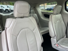 Used 2017 Chrysler Pacifica 4d Wagon Limited at Clutts Auto Sales near Hazard, KY