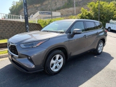 Used 2022  Toyota Highlander LE FWD at Clutts Auto Sales near Hazard&comma; KY