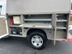 Used 2008  Ford Super Duty F-350 4WD Reg Cab XL SRW at Clutts Auto Sales near Hazard&comma; KY