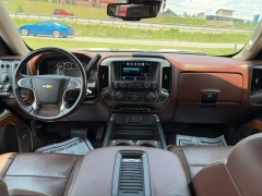 Used 2017  Chevrolet Silverado 1500 4WD Crew Cab High Country at Clutts Auto Sales near Hazard&comma; KY