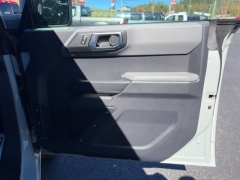 Used 2022  Ford Bronco Base 4 Door 4x4 at Clutts Auto Sales near Hazard&comma; KY