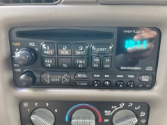 Used 1998  GMC Sonoma Pickup 2WD Ext Cab SLS at Clutts Auto Sales near Hazard&comma; KY
