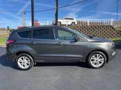 Used 2018  Ford Escape 4d SUV 4WD SEL at Clutts Auto Sales near Hazard, KY