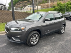 Used 2019 Jeep Cherokee 4d SUV 4WD Latitude Plus 2.4L at Clutts Auto Sales near Hazard, KY
