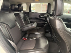 Used 2020  Jeep Compass 4d SUV 4WD Latitude at Clutts Auto Sales near Hazard&comma; KY