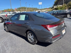 Used 2024  Hyundai Elantra SE IVT at Clutts Auto Sales near Hazard&comma; KY