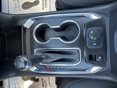 Used 2019 Chevrolet Traverse 4d SUV AWD LS w/1LS at Clutts Auto Sales near Hazard, KY