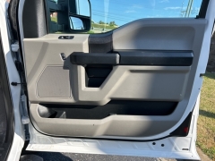Used 2017 Ford Super Duty F-350 4WD Supercab XL SRW at Clutts Auto Sales near Hazard, KY
