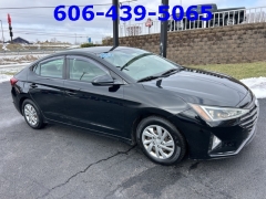 Used 2019  Hyundai Elantra 4d Sedan SE Auto at Clutts Auto Sales near Hazard&comma; KY