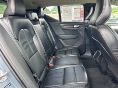 Used 2022 Volvo XC40 T5 AWD Momentum at Clutts Auto Sales near Hazard, KY