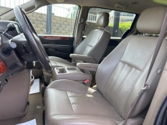 Used 2015 Chrysler Town & Country 4d Wagon Touring at Clutts Auto Sales near Hazard, KY