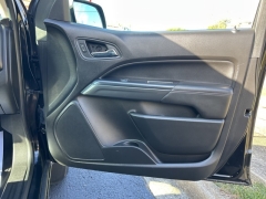 Used 2021  GMC Canyon 4WD Crew Cab 128" AT4 w/Leather at Clutts Auto Sales near Hazard, KY