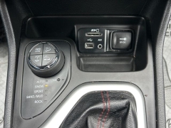 Used 2017  Jeep Cherokee 4d SUV 4WD Trailhawk V6 at Clutts Auto Sales near Hazard&comma; KY