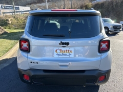 Used 2018  Jeep Renegade 4d SUV 4WD Latitude Altitude at Clutts Auto Sales near Hazard&comma; KY