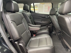 Used 2023  GMC Acadia AWD 4dr SLT at Clutts Auto Sales near Hazard&comma; KY