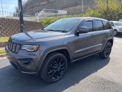 Used 2020  Jeep Grand Cherokee 4d SUV 2WD Laredo at Clutts Auto Sales near Hazard&comma; KY
