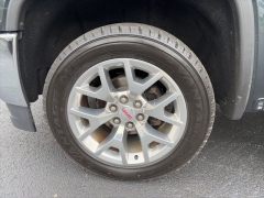 Used 2018  GMC Sierra 1500 4WD Crew Cab SLT at Clutts Auto Sales near Hazard&comma; KY