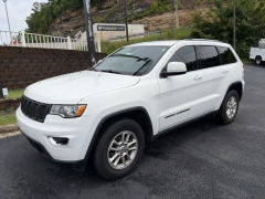 Used 2018  Jeep Grand Cherokee 4d SUV 4WD Laredo E at Clutts Auto Sales near Hazard&comma; KY