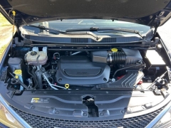 Used 2020  Chrysler Pacifica 4d Wagon Touring at Clutts Auto Sales near Hazard&comma; KY