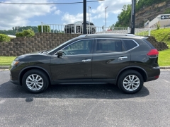 Used 2017 Nissan Rogue 4d SUV AWD SV at Clutts Auto Sales near Hazard, KY