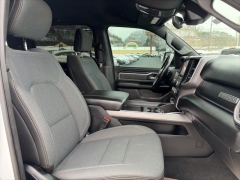 Used 2022  Ram 1500 4WD Big Horn Crew Cab 5'7" Box at Clutts Auto Sales near Hazard&comma; KY