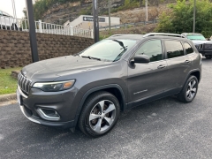 Used 2019 Jeep Cherokee 4d SUV 4WD Limited 2.0L Turbo at Clutts Auto Sales near Hazard, KY