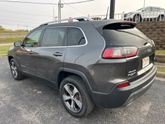 Used 2019 Jeep Cherokee 4d SUV 4WD Limited 2.0L Turbo at Clutts Auto Sales near Hazard, KY