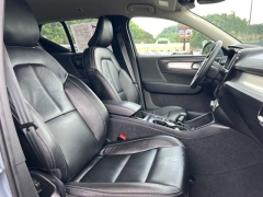 Used 2022 Volvo XC40 T5 AWD Momentum at Clutts Auto Sales near Hazard, KY