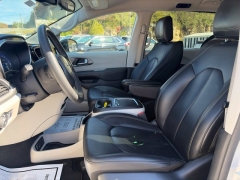 Used 2024  Chrysler Pacifica Touring L FWD at Clutts Auto Sales near Hazard&comma; KY