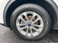 Used 2020 Ford Escape 4d SUV AWD SE at Clutts Auto Sales near Hazard, KY