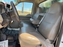 Used 2008  Ford Super Duty F-350 4WD Reg Cab XL SRW at Clutts Auto Sales near Hazard&comma; KY