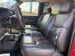 Used 2005  Chevrolet Silverado 3500 4WD Crew Cab Work Truck SRW at Clutts Auto Sales near Hazard&comma; KY