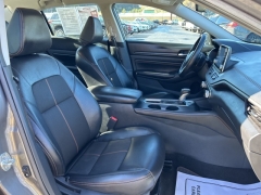 Used 2021 Nissan Altima 2.5 SR Sedan at Clutts Auto Sales near Hazard, KY