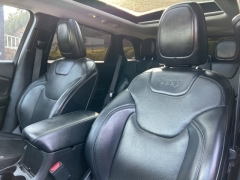 Used 2019 Jeep Cherokee 4d SUV 4WD Limited 3.2L at Clutts Auto Sales near Hazard, KY