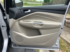 Used 2019 Ford Escape 4d SUV 4WD SEL at Clutts Auto Sales near Hazard, KY