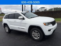 Used 2018  Jeep Grand Cherokee 4d SUV 4WD Laredo E at Clutts Auto Sales near Hazard&comma; KY
